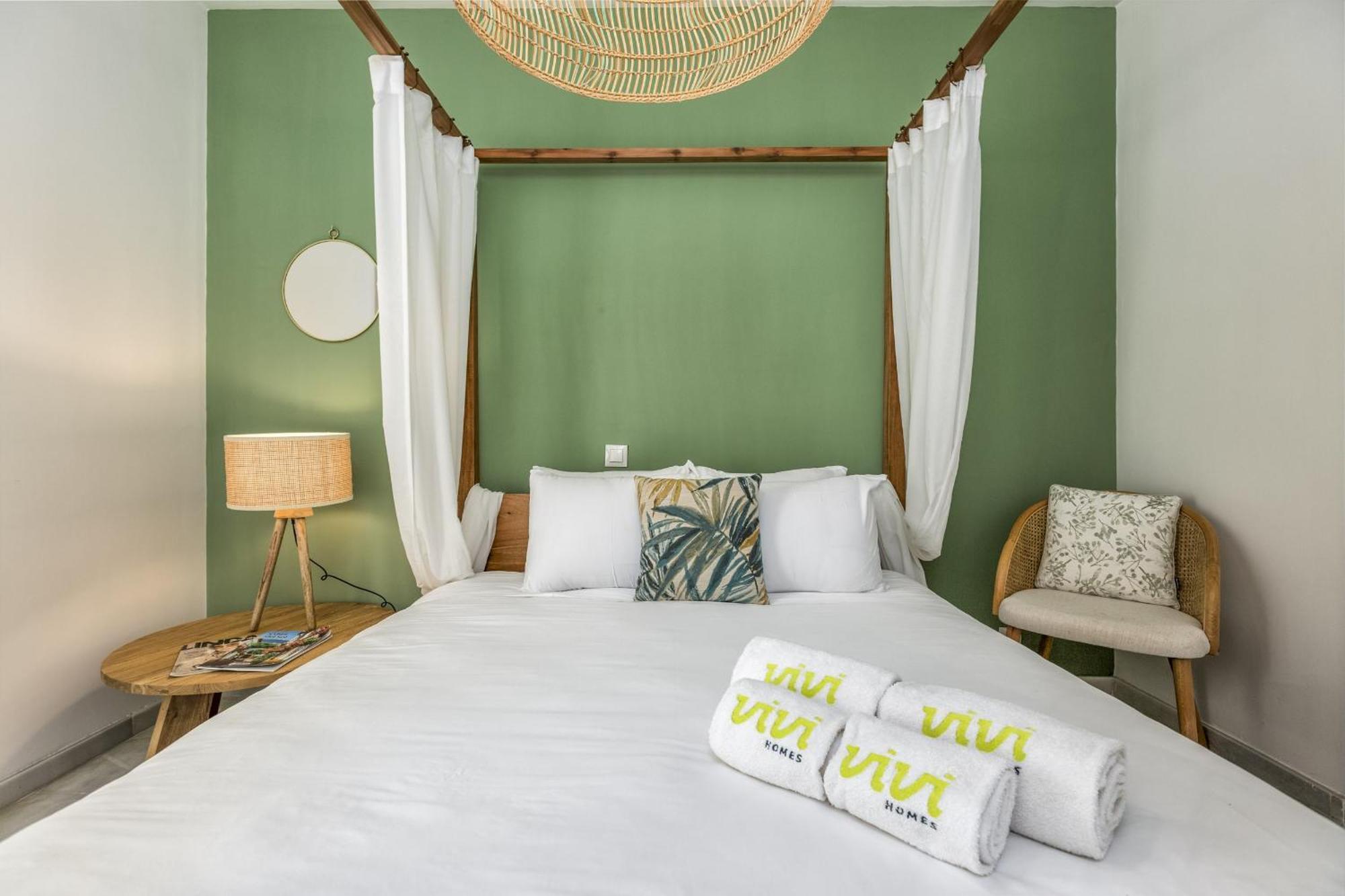 Vivi Homes - Casa Nobu Pool, Garden, Patio & Apartment *